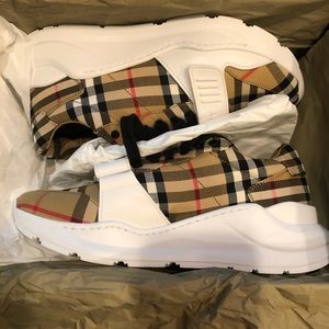 burberry regis sneakers